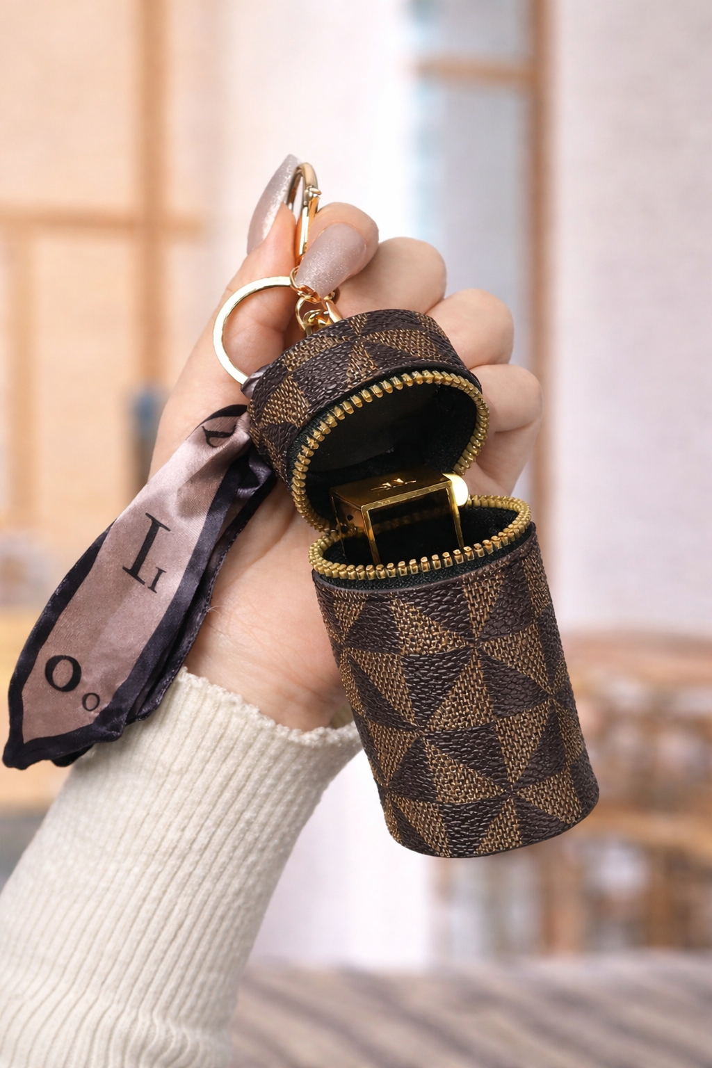 Stylish Compact Change Purse with Silk Scarf Accent — PU Leather Zipper Key & Coin Wallet